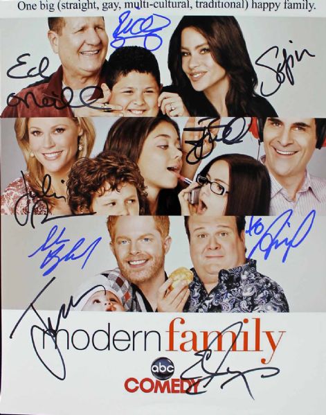 "Modern Family" Cast Signed 11" x 14" Color Photo (10 Sigs)