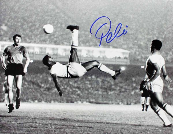Pele Signed 11" x 14" Color Photo