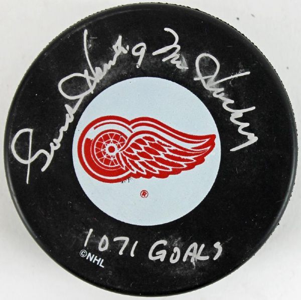 Gordie Howe Signed Red Wings Hockey Puck with "#9 Mr. Hockey, 1,071 Goals" Inscription (PSA/DNA)