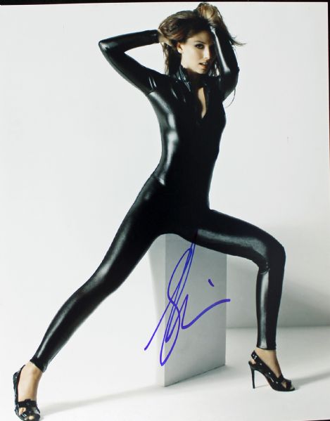 Shania Twain Sexy Signed 8" x 10" Color Photo