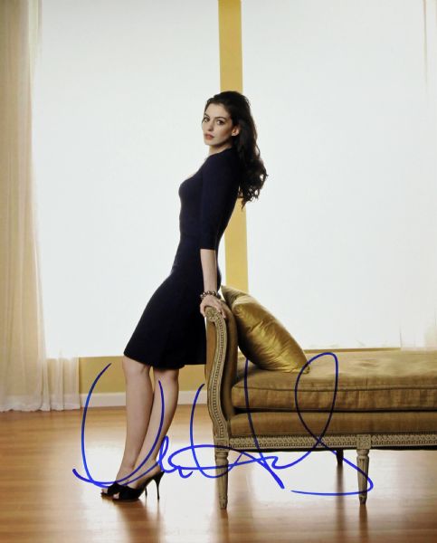 Anne Hathaway Signed 8" x 10" Color Photo