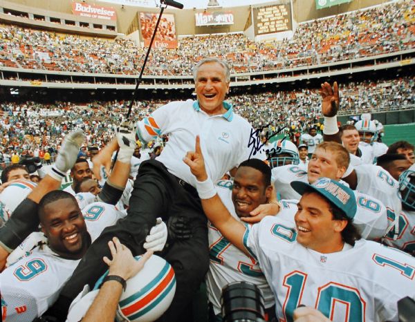 Don Shula Signed 11" x 14" Color Photo with "325" (Wins) Inscription