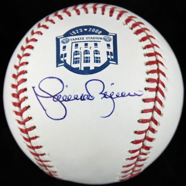 Mariano Rivera Signed OML Baseball with Yankee Stadium Commemorative Stamping