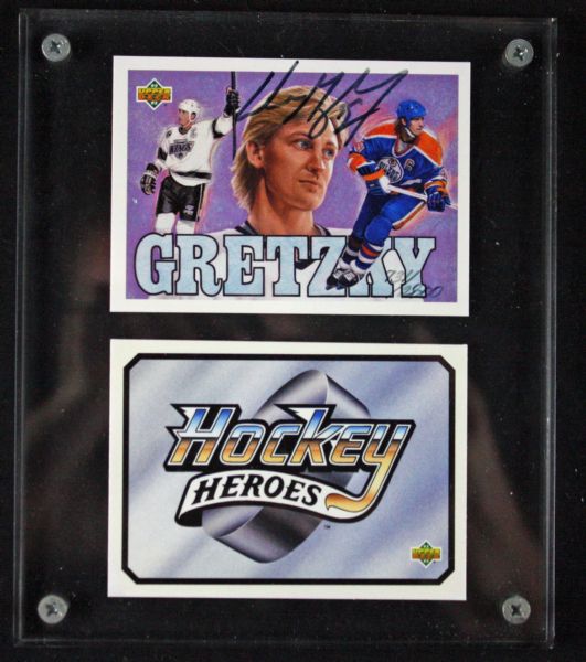 Wayne Gretzky Signed Limited Edition Hockey Heroes Card (UDA)