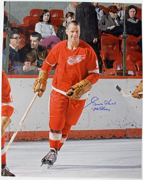 Gordie Howe Signed 16" x 20" Color Photo with "Mr. Hockey" Inscription (PSA/DNA)