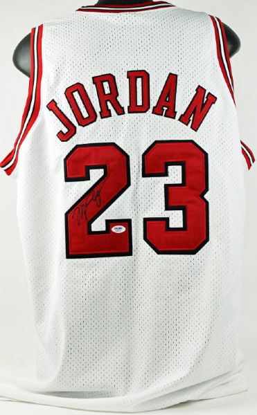 Michael Jordan RARE Signed 1997-98 Chicago Bulls Jersey with PSA/DNA "In-The-Presence" Certification!