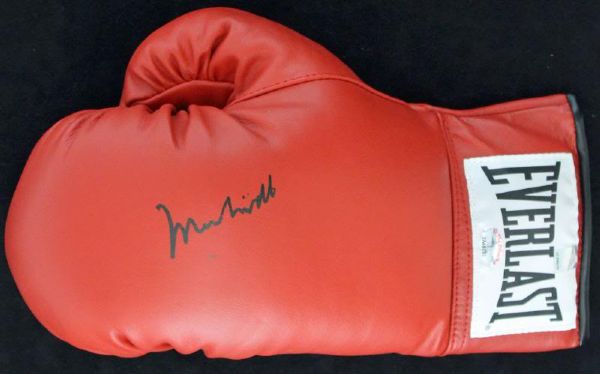 Muhammad Ali Signed Everlast Boxing Glove Graded PSA/DNA GEM MINT 10! (PSA/DNA & Ali COAs)