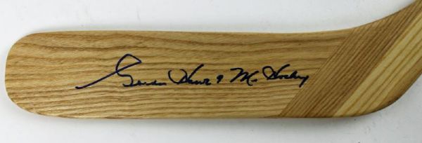 Gordie Howe Signed Pro Model Northland Hockey Stick (PSA/DNA)