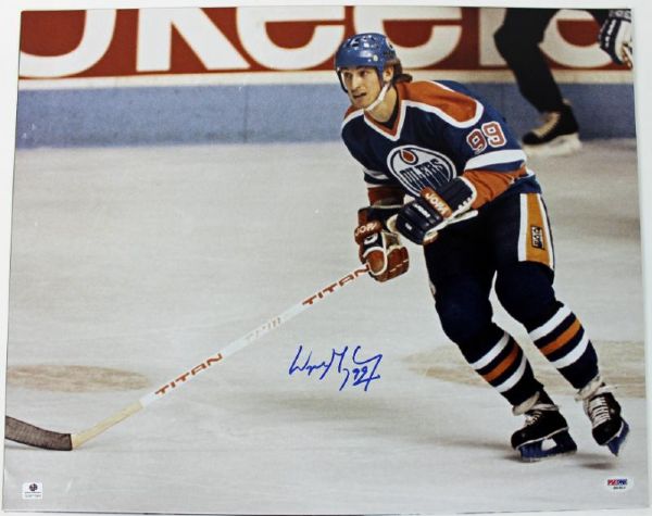 Wayne Gretzky Signed 16 x 20 Photo (PSA/DNA)
