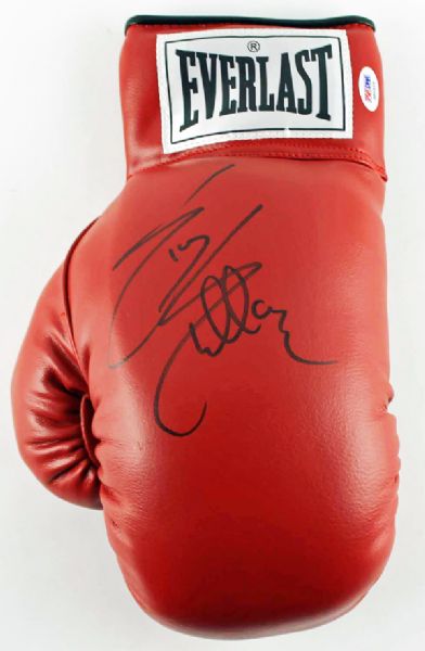 Rocky: Sylvester Stallone Signed Boxing Glove with Superb Autograph (PSA/DNA)