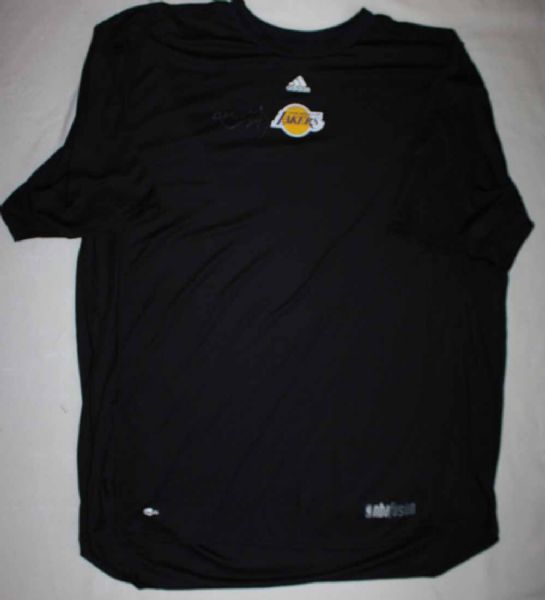 2009-10 Kobe Bryant Practice Worn & Signed Shooting Shirt (DC Sports)