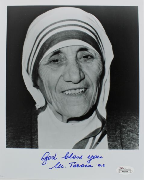 Mother Teresa Signed 8" x 10" B&W Portrait Photo (JSA)