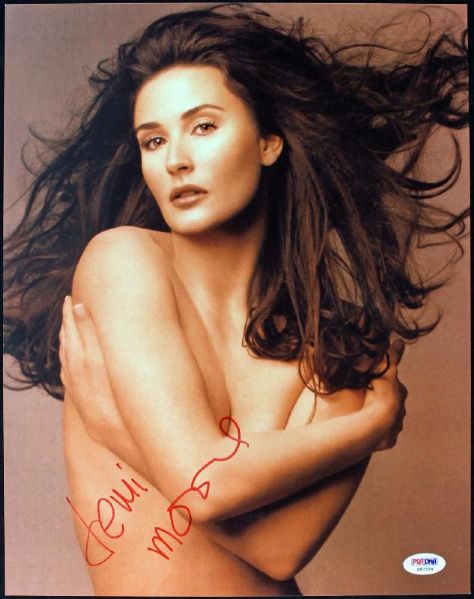 Demi Moore Signed 11 x 14 Photo (PSA/DNA)