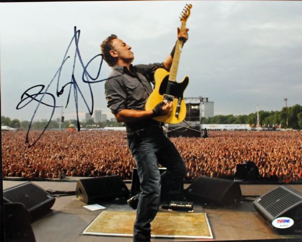 Bruce Springsteen Signed 11 x 14 Photograph with Signing Photo! (PSA/DNA)