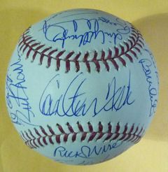1975 Boston Red Sox Team Signed OML Baseball w/ 22 Signatures (JSA)