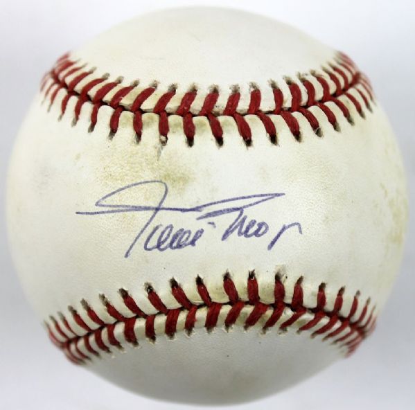 Willie Mays Signed ONL (White) Baseball (PSA/DNA)