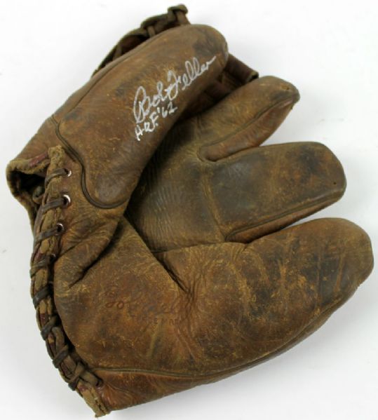 Bob Feller Signed Vintage Bob Feller Model Baseball Glove (PSA/DNA)