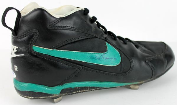 1994 Ken Griffey Jr. Signed Game Used Nike Air Baseball Cleat w/Photo-match! (PSA/DNA)