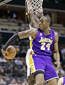 2007-08 Kobe Bryant Game Worn Los Angeles Lakers Jersey & Shorts