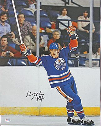 Wayne Gretzky w/ Edmonton Oilers Signed  16"x20" Photo (PSA/DNA)