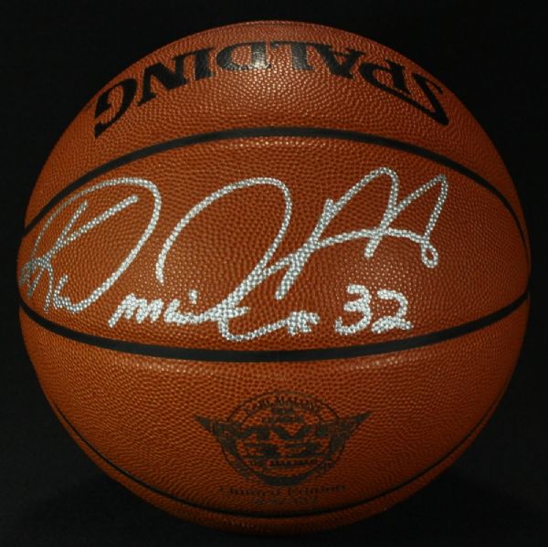 Karl Malone Signed Ltd Edition Commemorative NBA Leather Basketball (PSA/DNA)