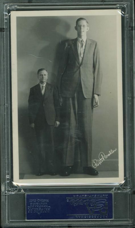 Lot Detail - Robert Wadlow World's Tallest Man Signed 3.5