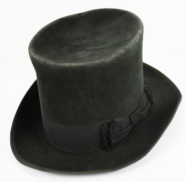 "Gangs of New York": Top Hat Used by Character "McGloin" in Film (Premier Props)