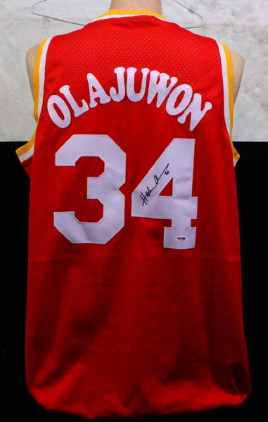 Hakeem Olajuwon Signed Houston Rockets Jersey (PSA/DNA)