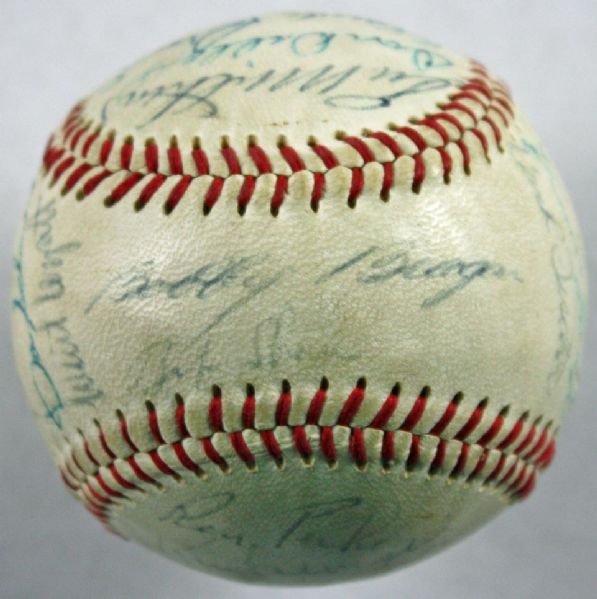 1963 Milwaukee Braves Team Singed Baseball w/ 30 Signatures (JSA)