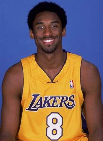 kobe bryant 2000 shoes