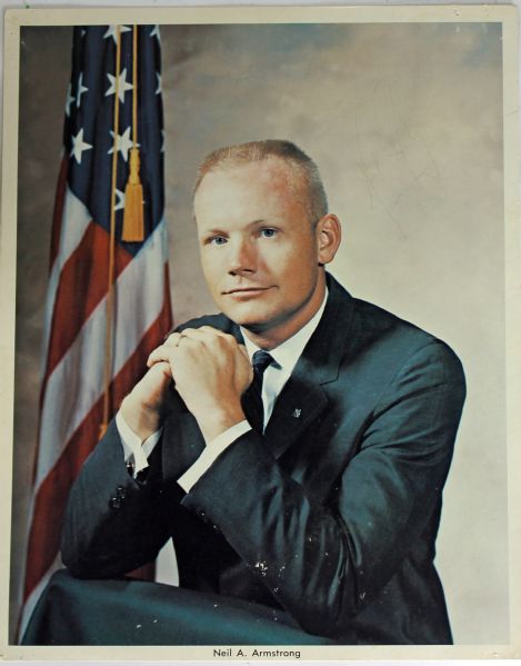Unique Signed & Un-Inscribed Neil Armstrong 8" x 10" Color Photo (PSA/DNA)
