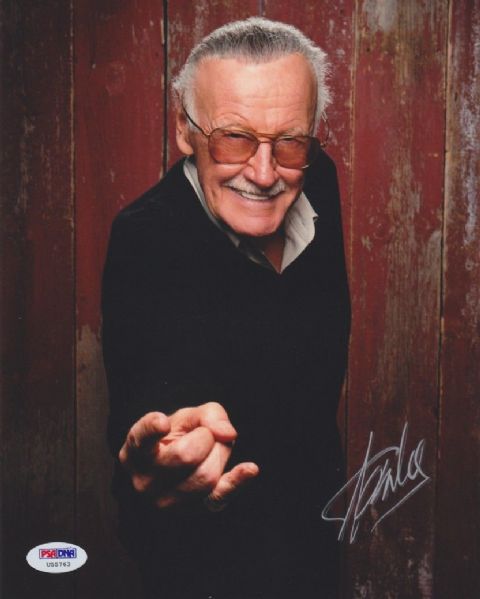 Stan Lee Signed 8" x 10" Color Photo (PSA/DNA)
