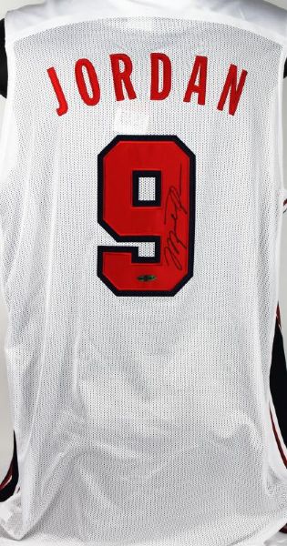 Michael Jordan Signed Team USA 1992 Olympic Basketball Dream Team Jersey (UDA)