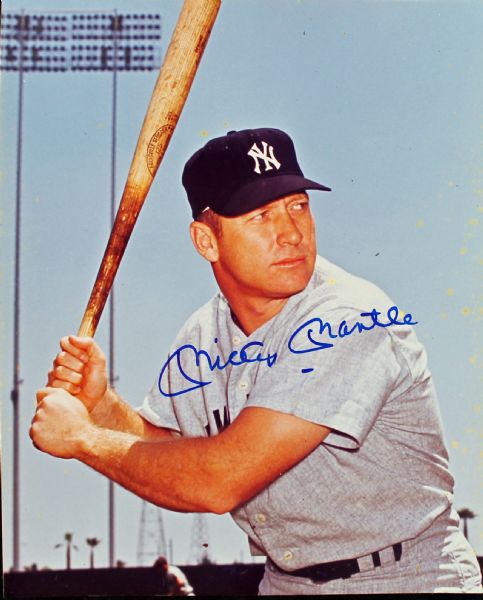 Mickey Mantle Mint Signed 8" x 10" Photo (PSA/DNA)