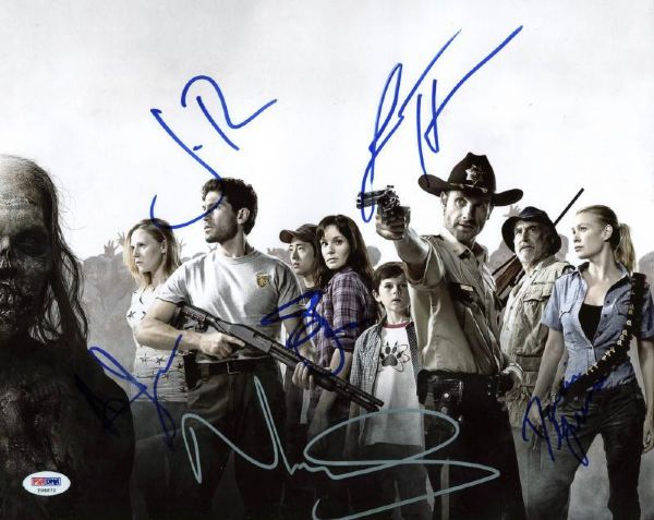The Walking Dead Cast Signed 11" x 14" Color Photo with 6 Signatures (PSA/DNA)