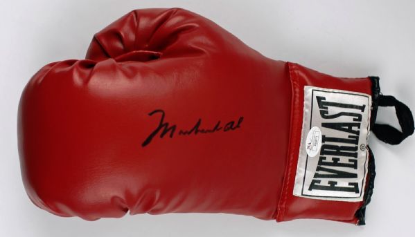 Muhammad Ali Signed Red Everlast Boxing Glove w/ Desirable Pre-Parkinson Signature! (JSA)