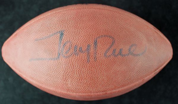 Jerry Rice Signed Official NFL Football (PSA/DNA)