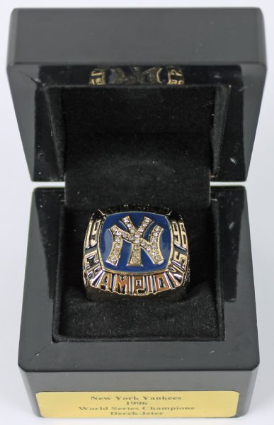 1996 New York Yankees Derek Jeter Model High Quality Replica Championship Ring