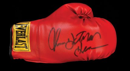 Thomas "Hitman" Hearns Signed Boxing Glove (JSA)