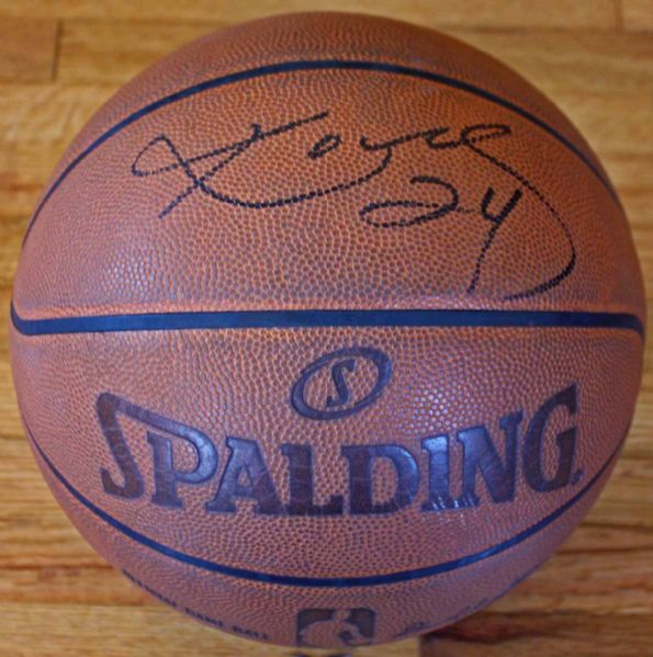 Kobe Bryant Signed 2011-12 L.A. Lakers Game Used Spalding NBA Basketball