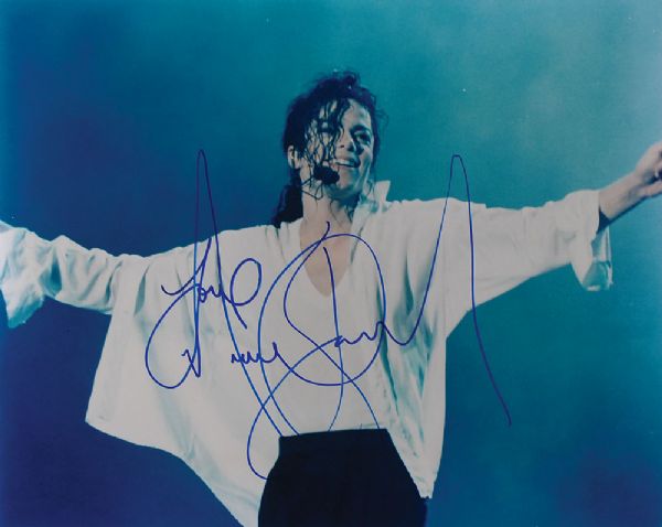 Exceedingly Rare Michael Jackson Signed 16" x 20" Photo (PSA/DNA)