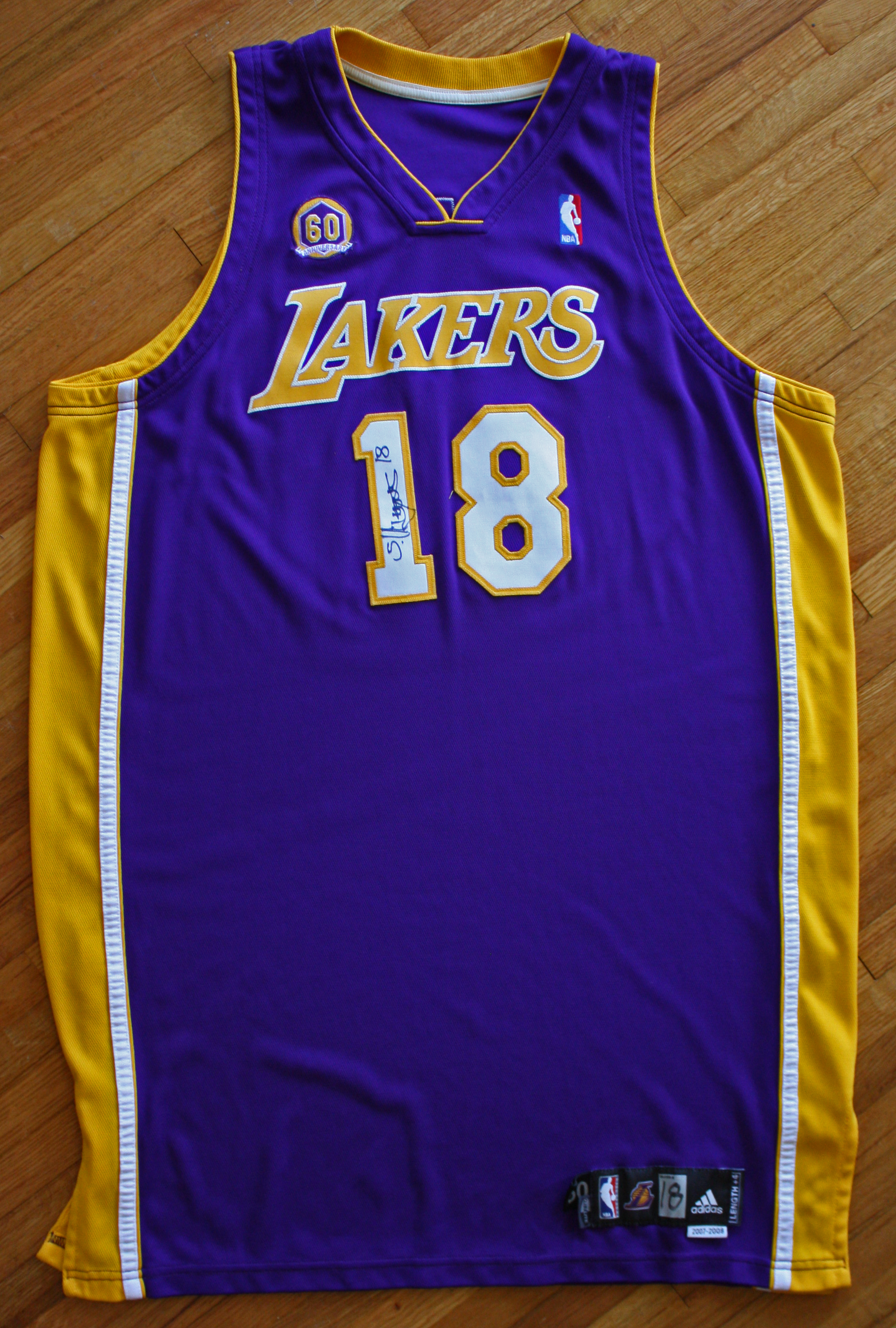 Lot Detail - 2003-04 Sasha Vujacic Game Worn & Signed L.A. Lakers Jersey  (DC Sports)