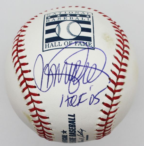 Phillies: Ryne Sandberg Signed OML Baseball (PSA/JSA Guaranteed)