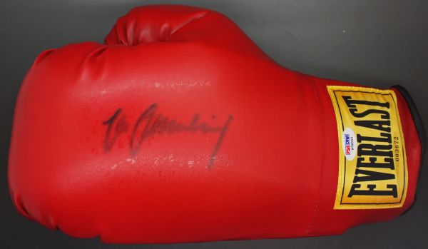 Max Schmeling Signed Red Everlast Boxing Glove (PSA/DNA)