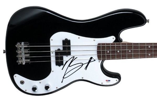 Motley Crue: Nikki Sixx Signed Bass Guitar (PSA/DNA)