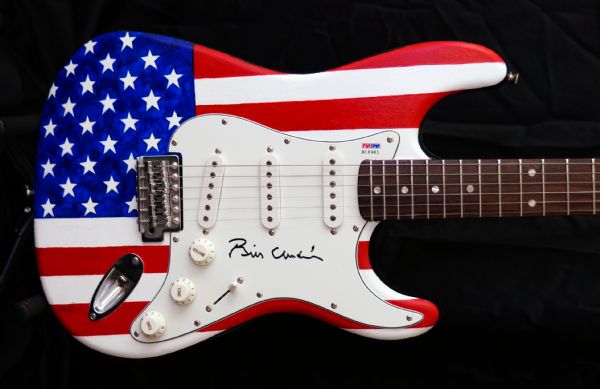 President Bill Clinton Unique Signed American Flag Electric Guitar (PSA/DNA)