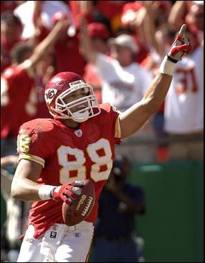 Charitybuzz: Tony Gonzalez Signed Kansas City Chiefs Jersey