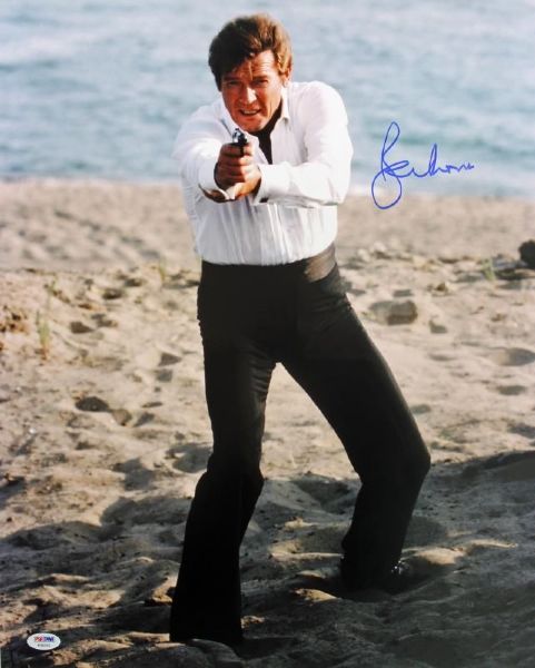 007: Roger Moore Signed 16"x20" Photo as James Bond (PSA/DNA)