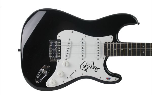 Green Day: Billie Joe Armstrong Signed Fender Squier Strat Guitar (PSA/DNA)