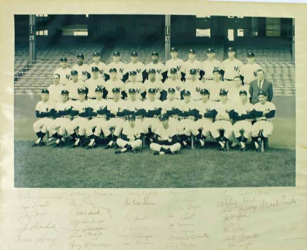 Extraordinary 16" x 20" Oversized Team Signed 1962 Yankees Photo w/ Mantle, Maris, Berra, Howard & Others (PSA/DNA Guaranteed)